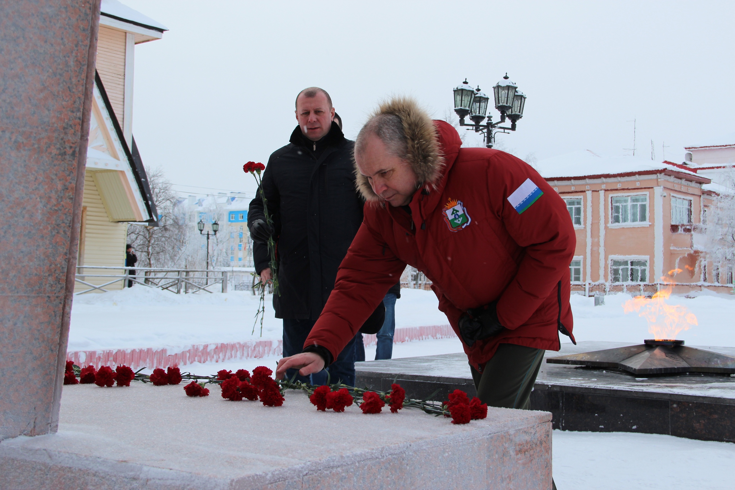 Заполярный вестник. Обелиск ветеранам ВОВ. Кирилл Фролов Заполярный район. Владимир с днем защитника. Памятник Олегу Ильину.